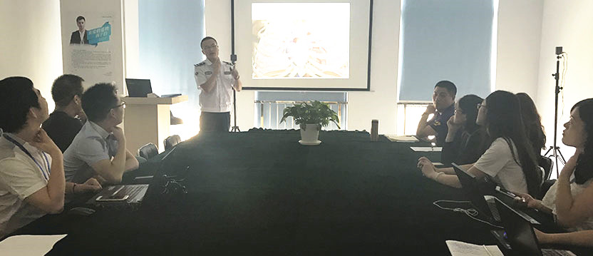 藍鷗武漢校區(qū)舉辦“珍惜生命，關(guān)愛健康”知識講座