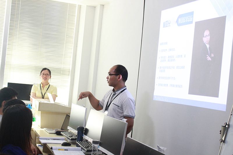  想?yún)⒓优嘤?xùn)轉(zhuǎn)行IT，你要明白這幾個(gè)問題 