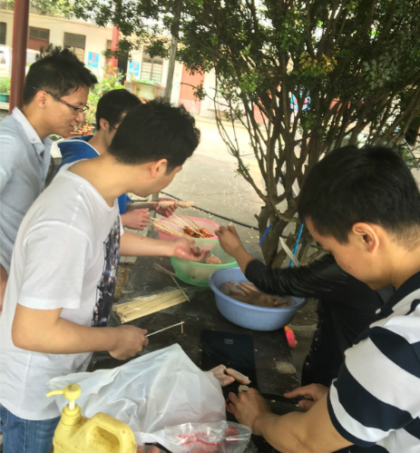 1491553745233804.png 組隊切雞翅.png