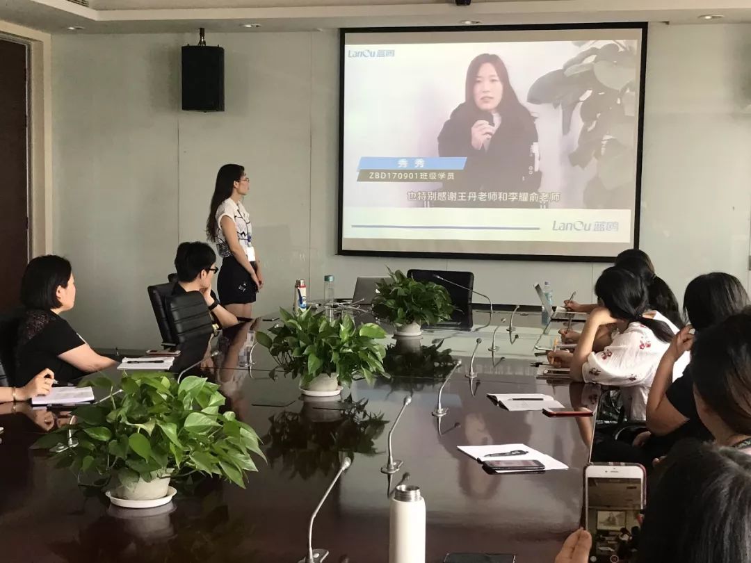 1530497868734987.jpg 1530497868734987.jpg